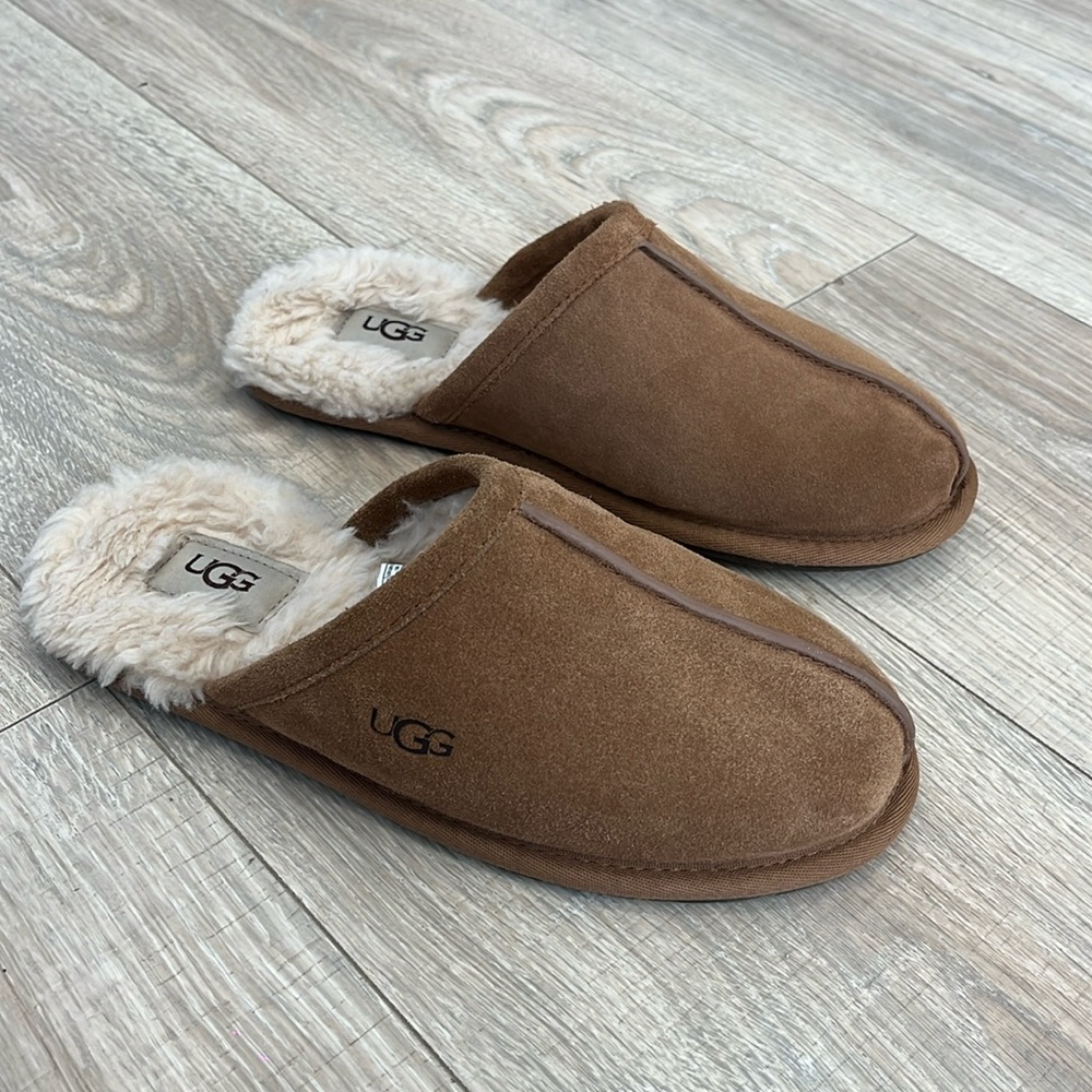 NWT UGG Brown Suede Slippers Women’s Size: 7